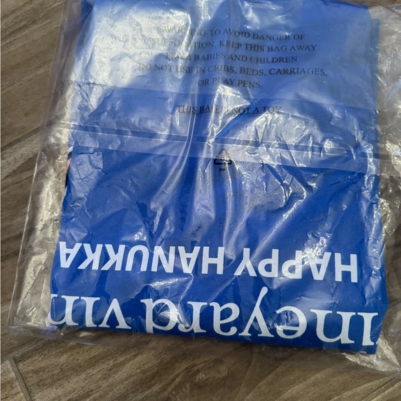 NWT Vineyard Vines Blue Hanukkah long sleeve pocket T-Shirt, XS - Picture 2 of 3